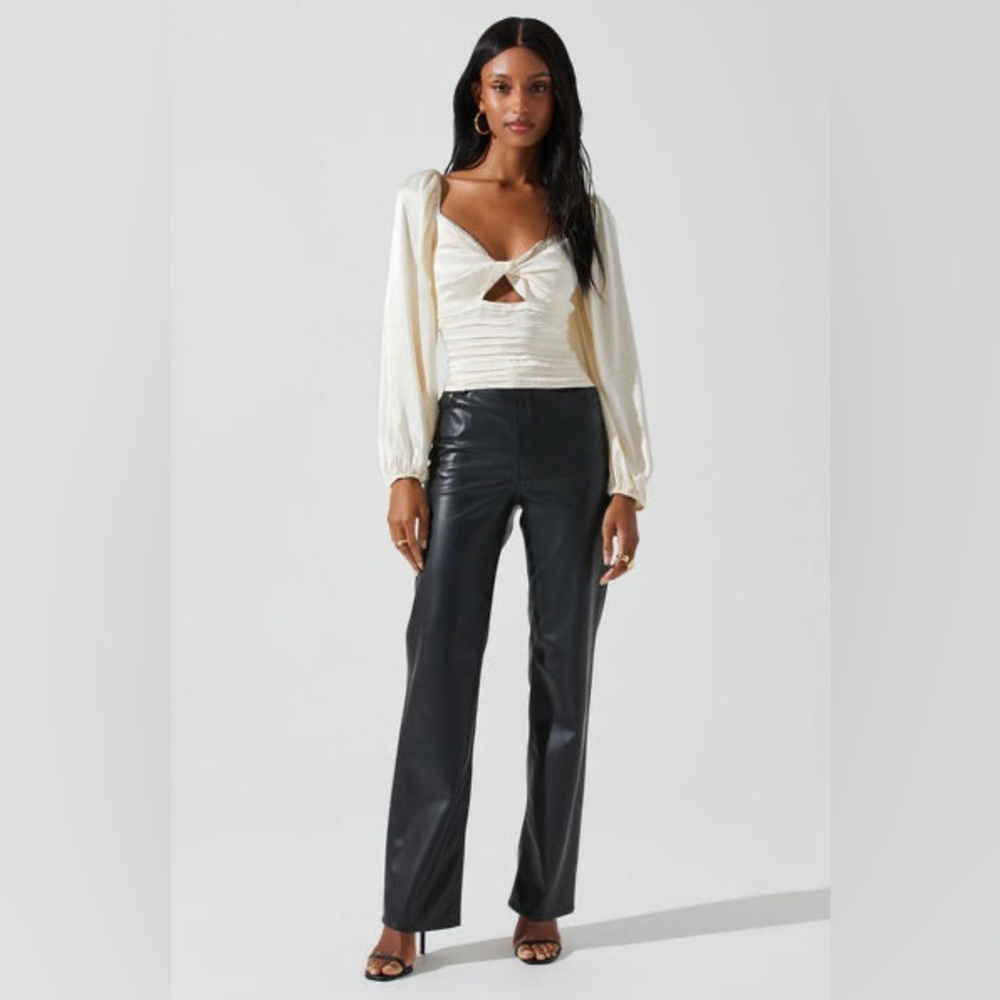 Astr Cream Satin Long-Sleeve Twist Front Blouse - Picture 3 of 8